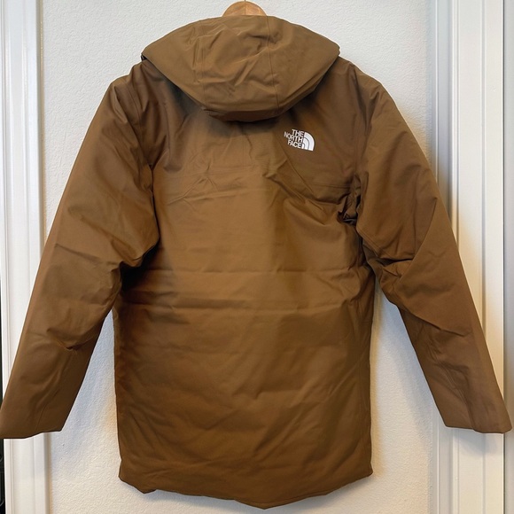 The North Face Mountain Rainier Parka Men’s M DryVent 600 Fill NWT - Picture 9 of 16